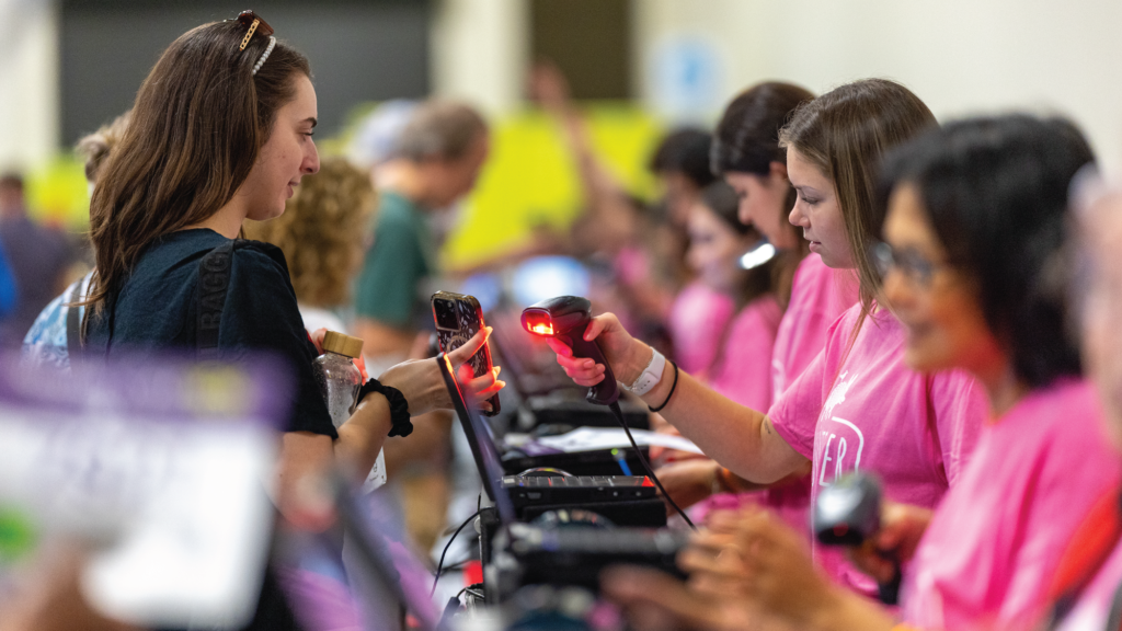 Image_Expo_Pickup_Phone_Scan_2000x1125_1_26